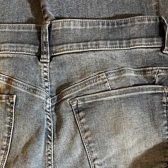 FLASH SALE ‼️ NWOT NY&C Curvy Sculpting Bootcut Jeans Size 14P - Picture 5 of 5